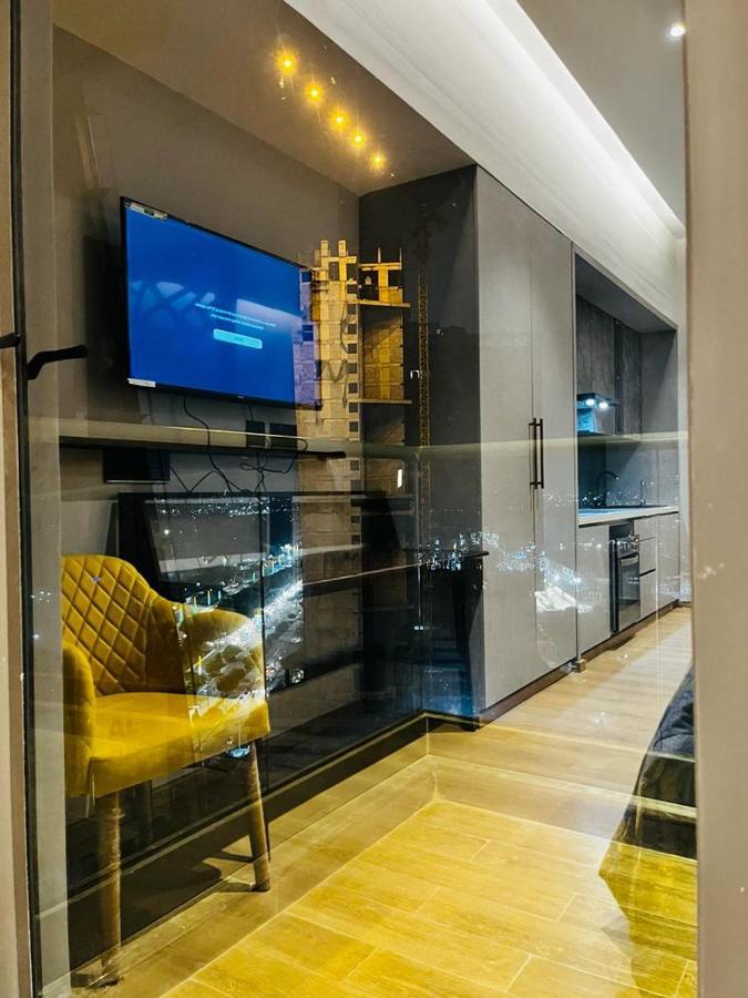 Luxe Apartment By Hey Studio'S غازي أباد المظهر الخارجي الصورة